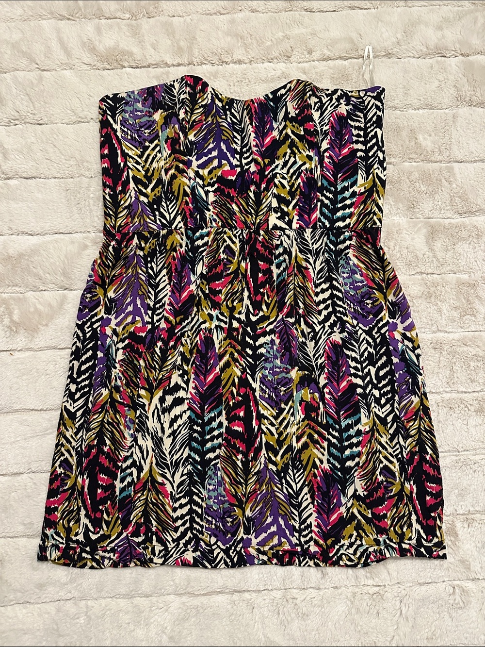 Strapless Tropical Heart Neckline Resort Minidress,  Medium.